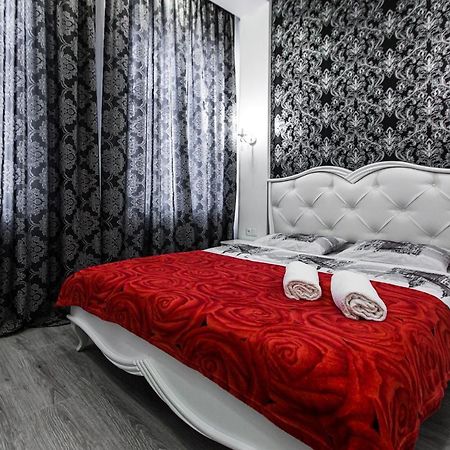 Apartmán Однокомнатная Форум-Центр Lvov Exteriér fotografie