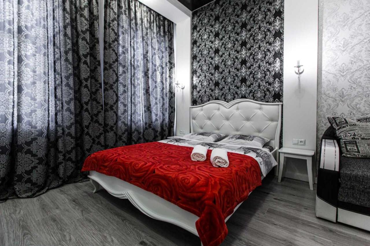 Apartmán Однокомнатная Форум-Центр Lvov Exteriér fotografie
