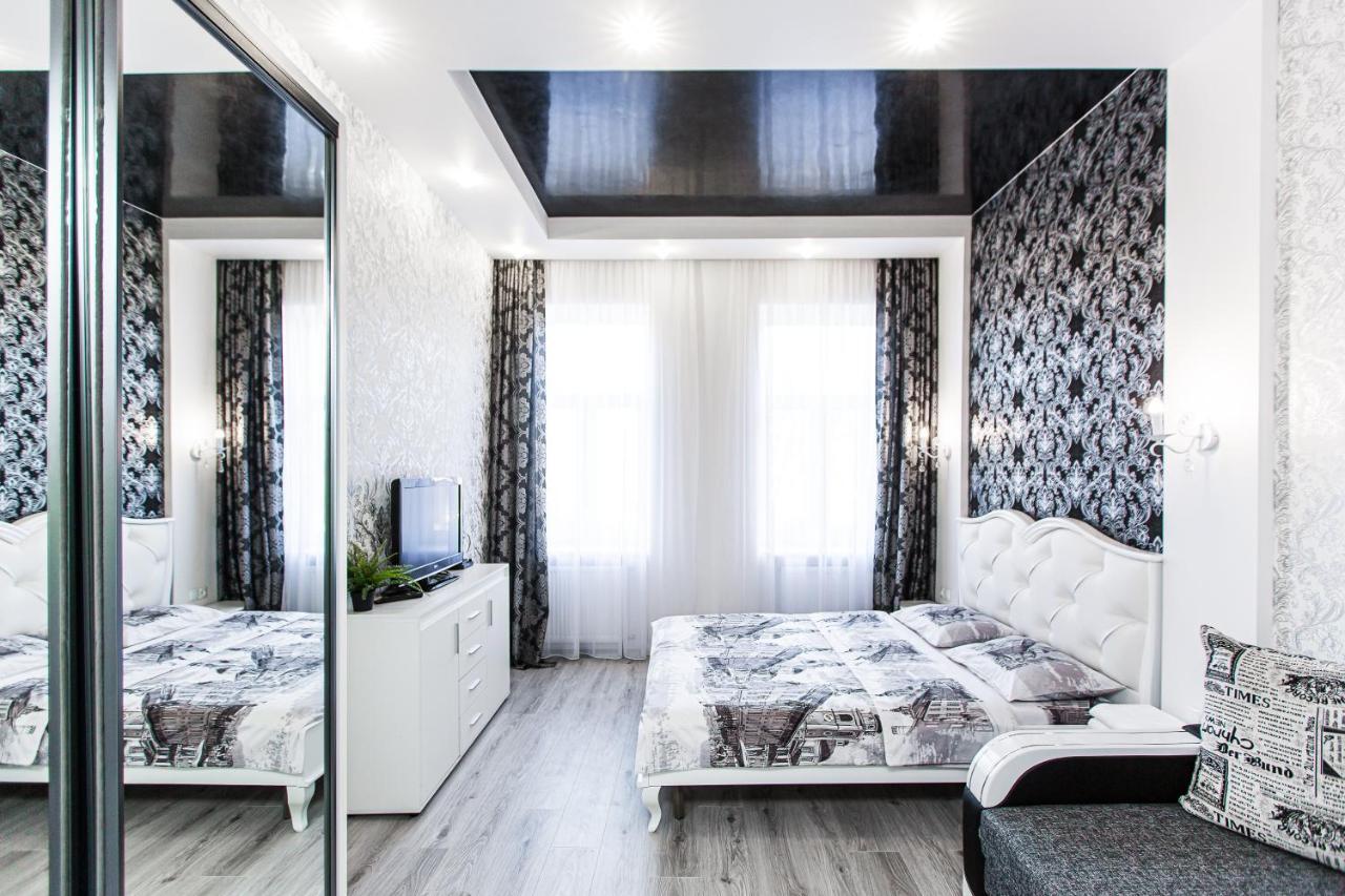 Apartmán Однокомнатная Форум-Центр Lvov Exteriér fotografie