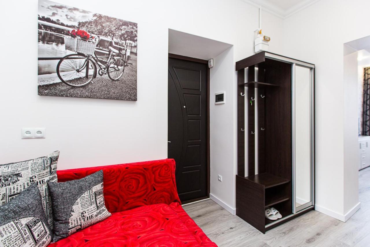 Apartmán Однокомнатная Форум-Центр Lvov Exteriér fotografie