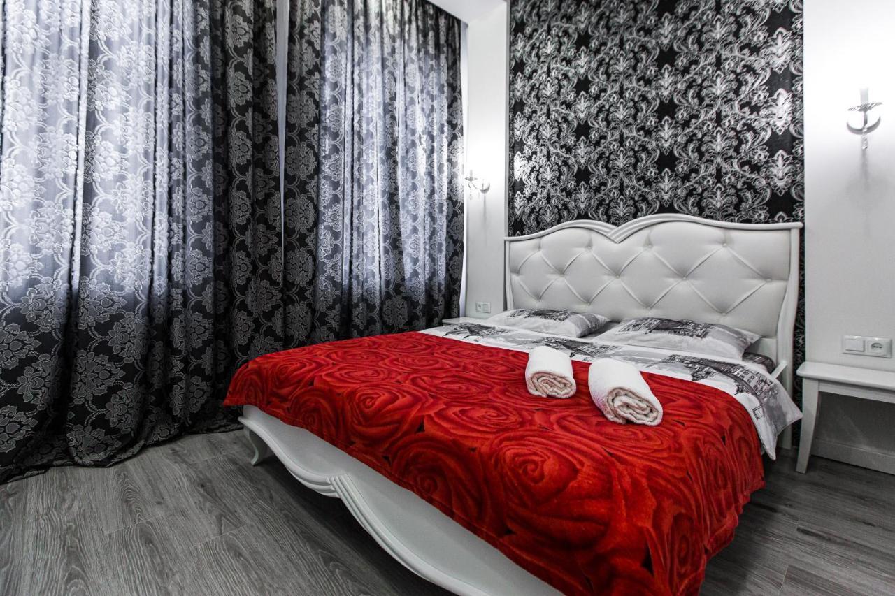 Apartmán Однокомнатная Форум-Центр Lvov Exteriér fotografie